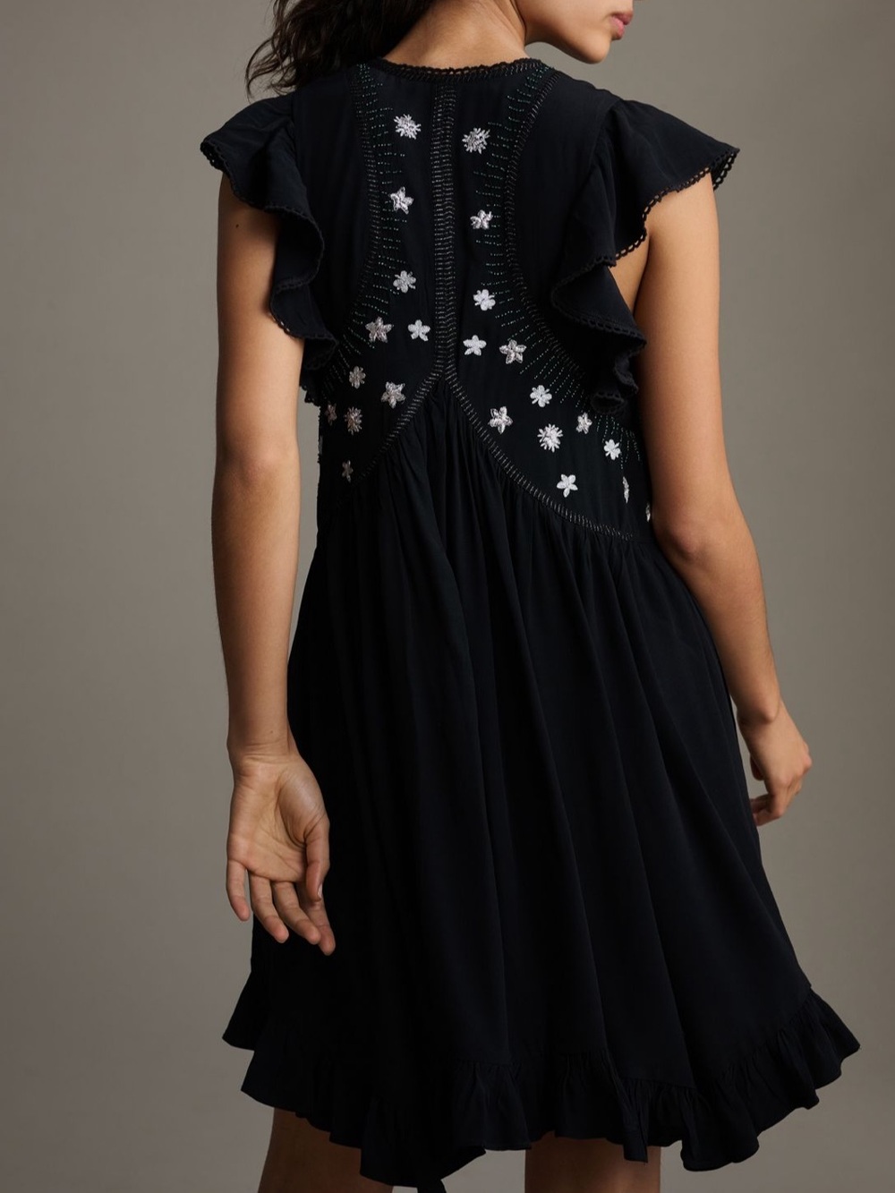 Anthropologie v neck sequin deco swing dress in black size medium - Picture 2 of 13